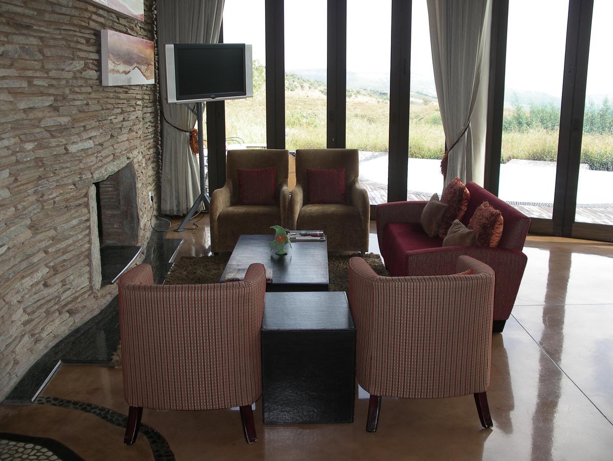 Maropeng Boutique Hotel มากาลีสเบิร์ก ภายนอก รูปภาพ